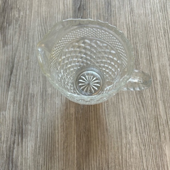 Vintage 1970’s WEXFORD Anchor Hocking glass creamer dish. Perfect condition - Picture 2 of 5